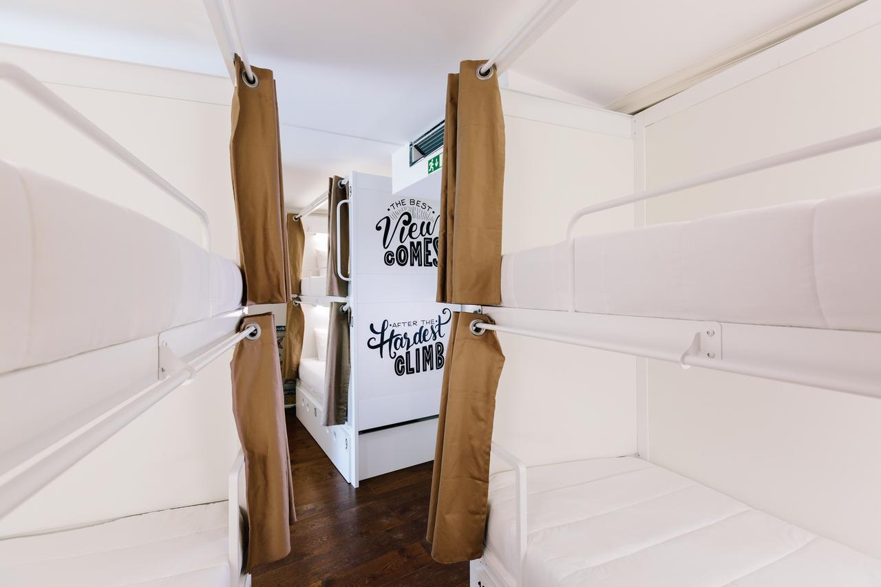 Lisbon South Hostel Almada Dış mekan fotoğraf