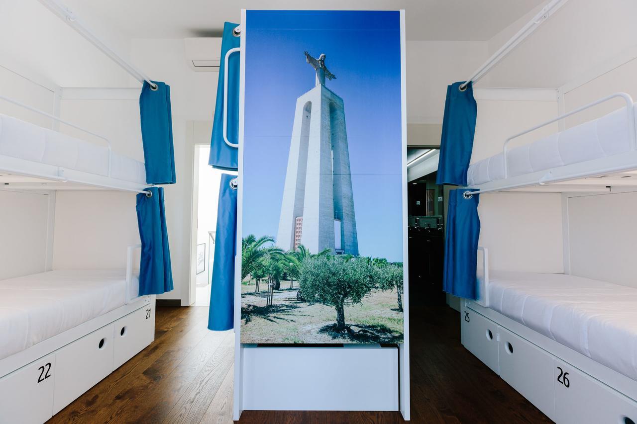 Lisbon South Hostel Almada Dış mekan fotoğraf