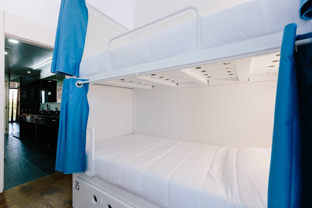 Lisbon South Hostel Almada Dış mekan fotoğraf